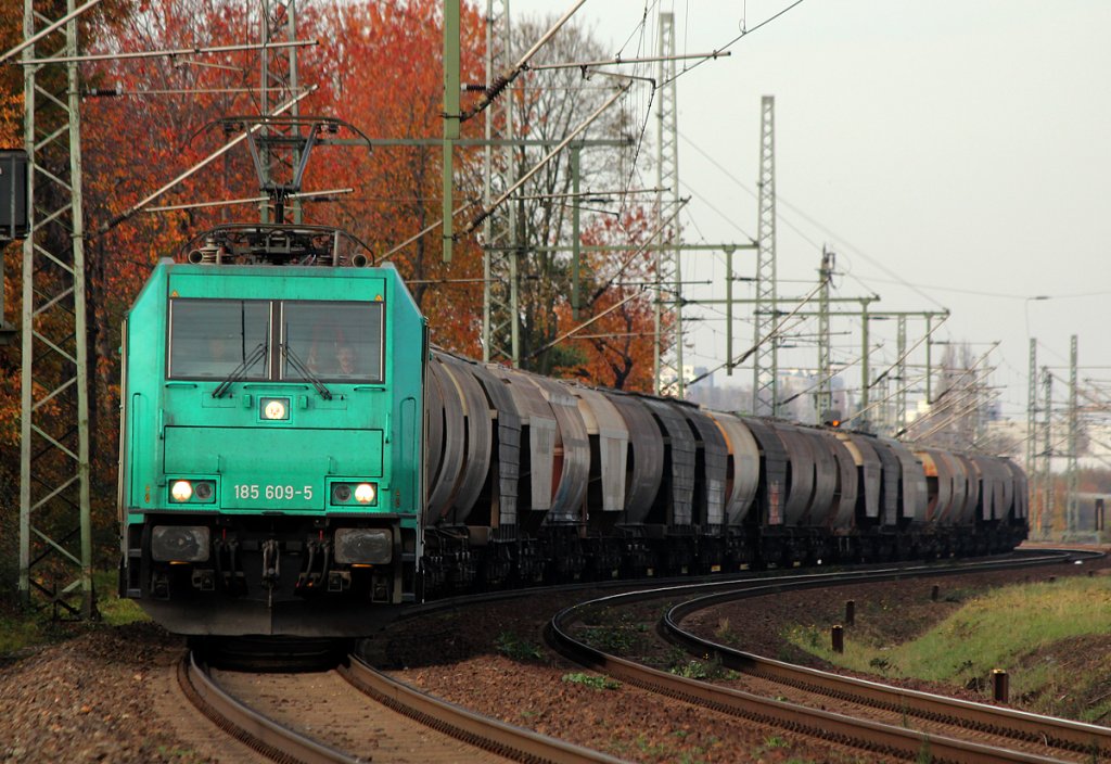 185 609-5 mit Getreidezug in Porz Wahn am 05.11.2011