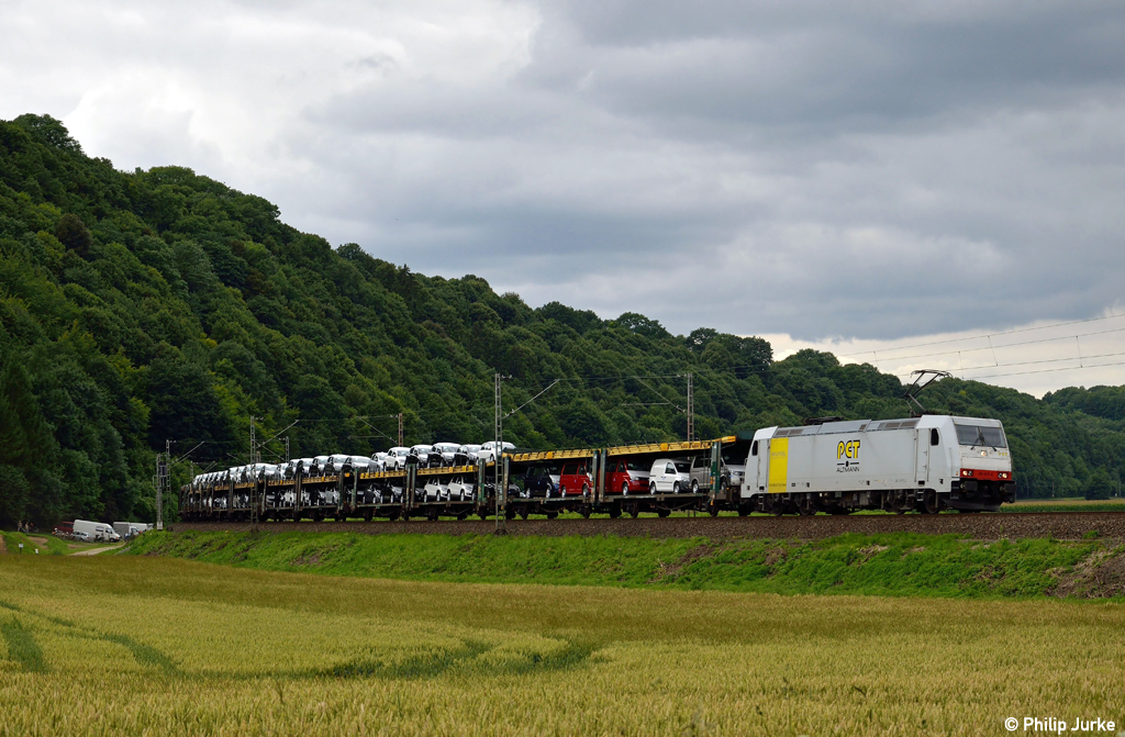 185 637-6 am 21.07.2012 in Freden(Leine).