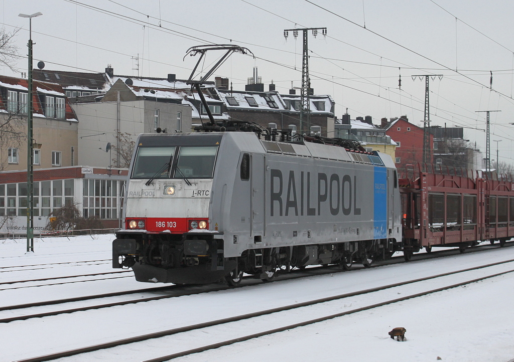 186 103  Railpool  am 28.12.2010 in K�ln-West