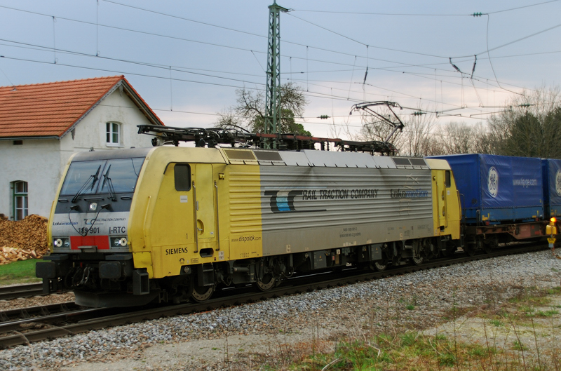 189 901-2, RTC, Lokomotion, aufgenommen am 02.04.12 in A�ling.
