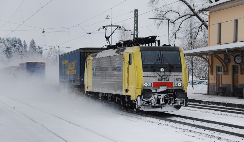 189 903, RTC, Lokomotion, aufgenommen am 20.02.13, in A�ling.