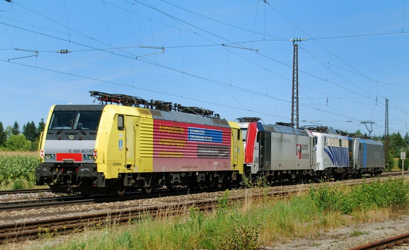 189 907-9 + 185 664-0 + 139 133-4 + 186 287-9, aufgenommen am 12.08.12, in Gersthofen.