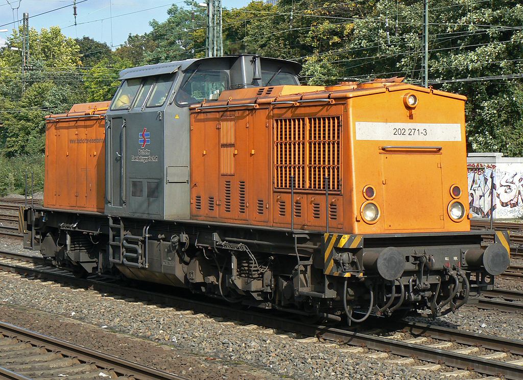 202 271-3 der Bocholter Eisenbahn Lz in K�ln West 01.10.2010