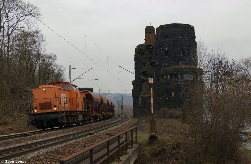 203 156-5 (BBL)  BBL 12  in Erpel (Rhein) am 3.3.2013. 