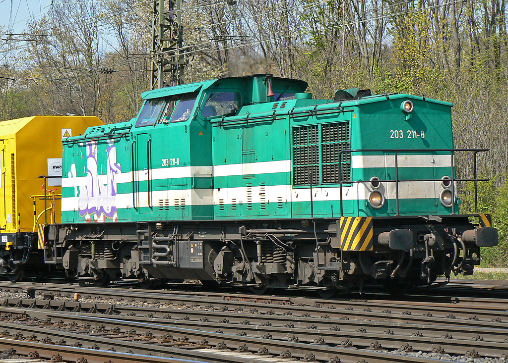203 211-8 in Gremberg am 22.04.2010