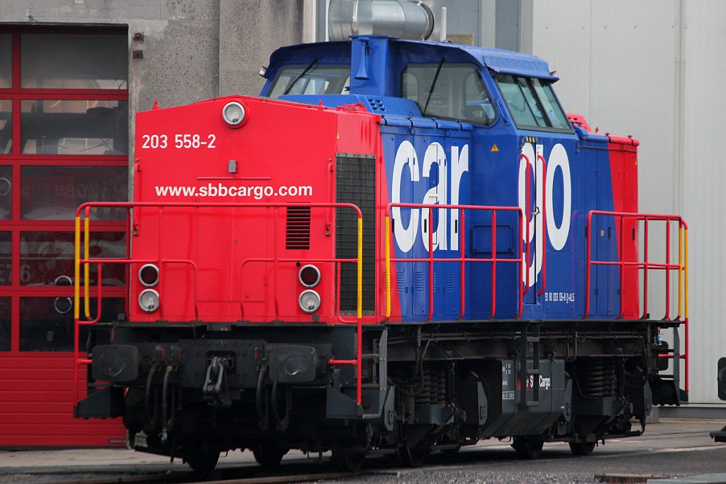 203 558-2 der SBB Cargo abgestellt in Br�hl Vochem bei der HGK am 17.03.2012