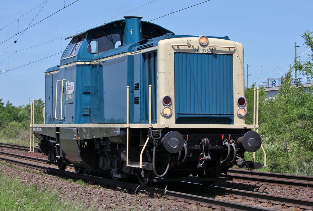 212 376-8 der Aggerbahn in Porz Wahn am 23.05.2011