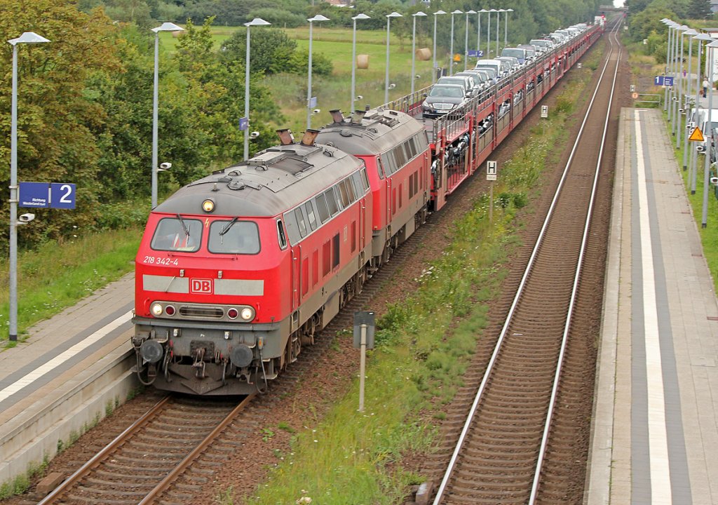 218 342-4 mit 218 xxx-x in Morsum am 06.08.2011