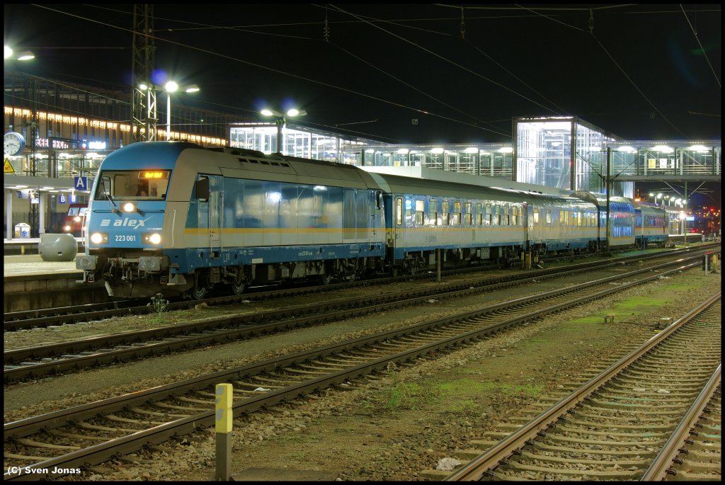 223 061-7 (VBG) in Regensburg-Hbf am 4.12.2012.  