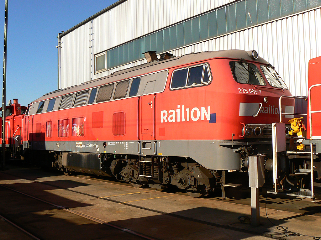 225 001-7 in Gremberg am 09.10.2010