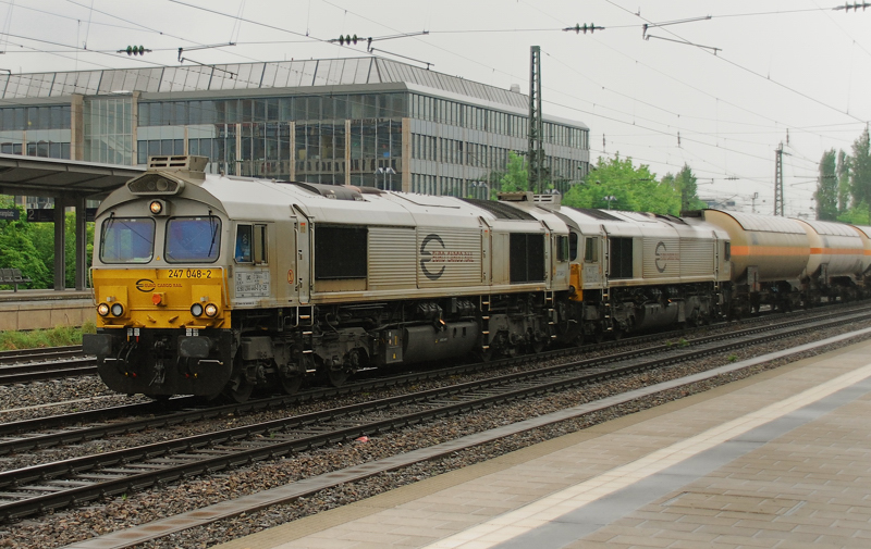247 048-2 + 247 043-1, aufgenommen am 12.05.12, am Heimeranplatz.