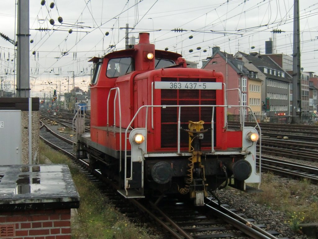 363 437-5 am 07.11.10. in K�ln Hbf.