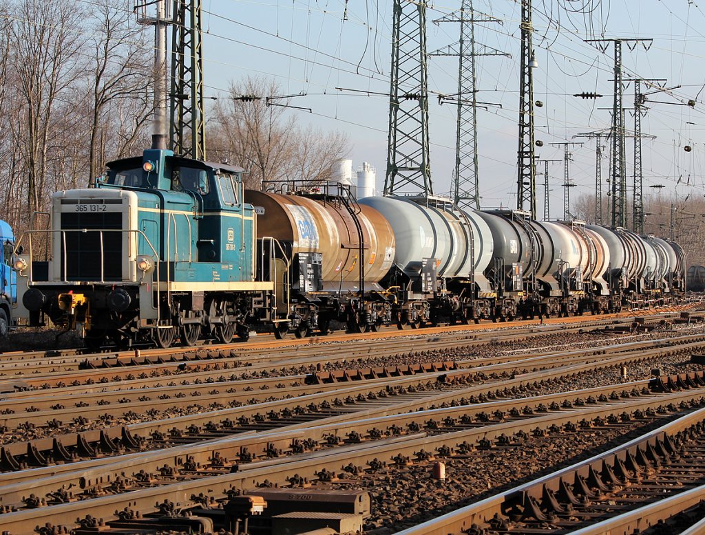 365 131-2 der RSE mit Kesselzug in Gremberg am 28.01.2011