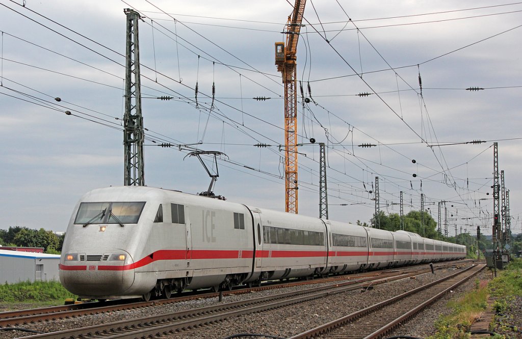 401 501-4 am ICE1024 in Br�hl am 30.06.2012