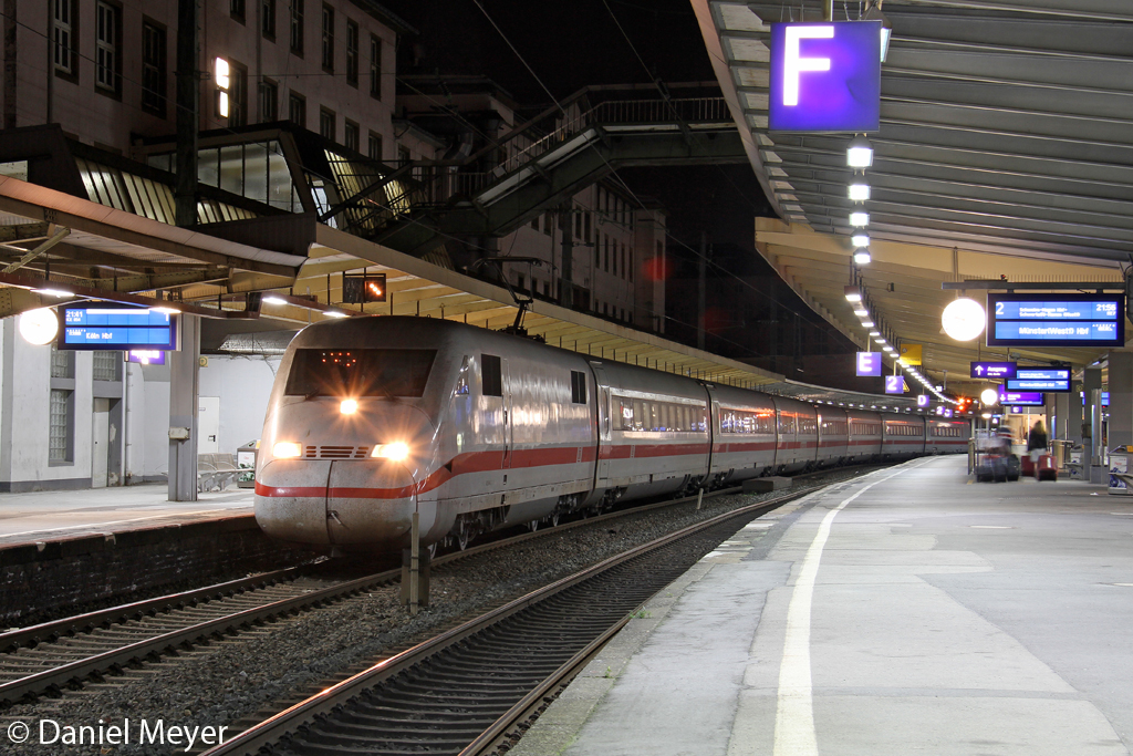 402 044  Koblenz  in Wuppertal Hbf am 10,09,12
