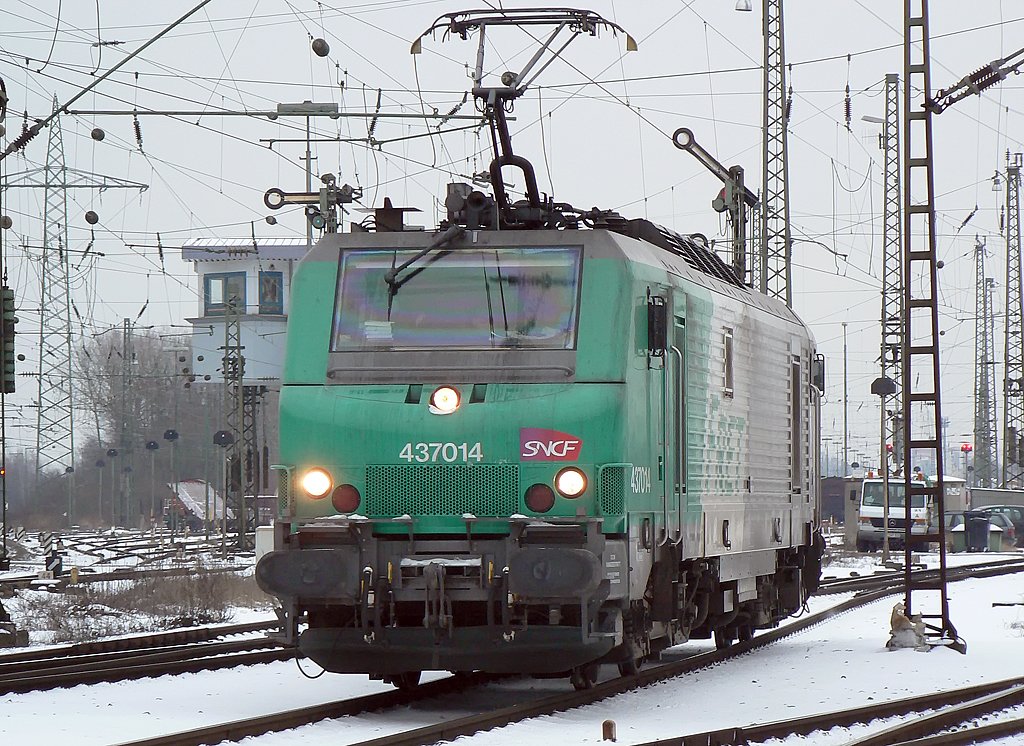 437014 der SNCF/FRET verl�sst den Gbf. K�ln Gremberg am 12.01.2010