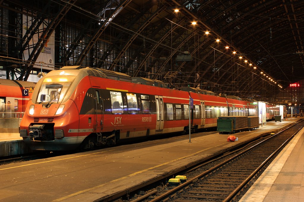442 757 & 442 xxx am RE9 in K�ln/Messe Deutz am 06.11.2012