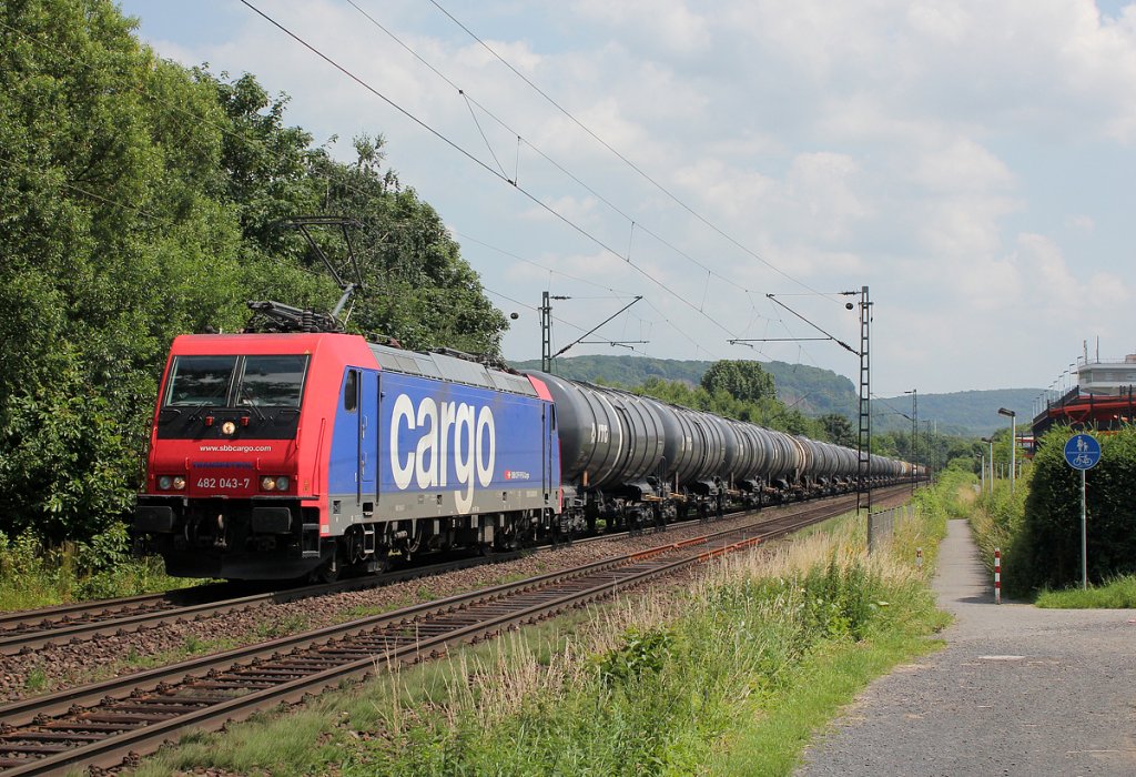 482 043-7 bei Bonn Limperich am 06.07.2013