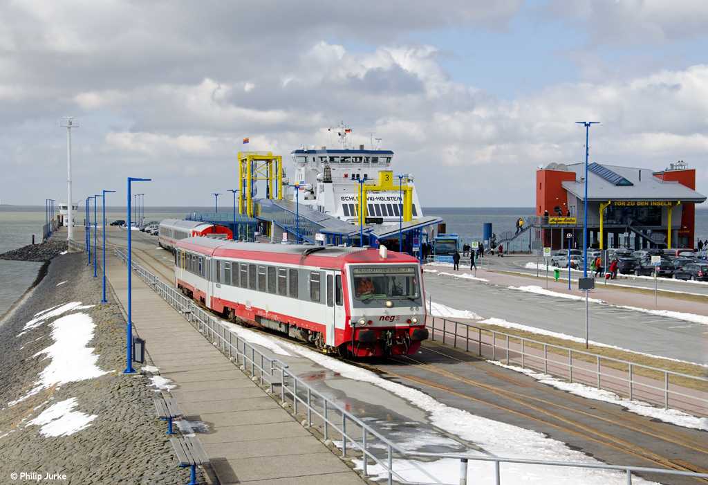 628 071-2 beim Umsetzen am 24.03.2013 in Dageb�ll-Mole.