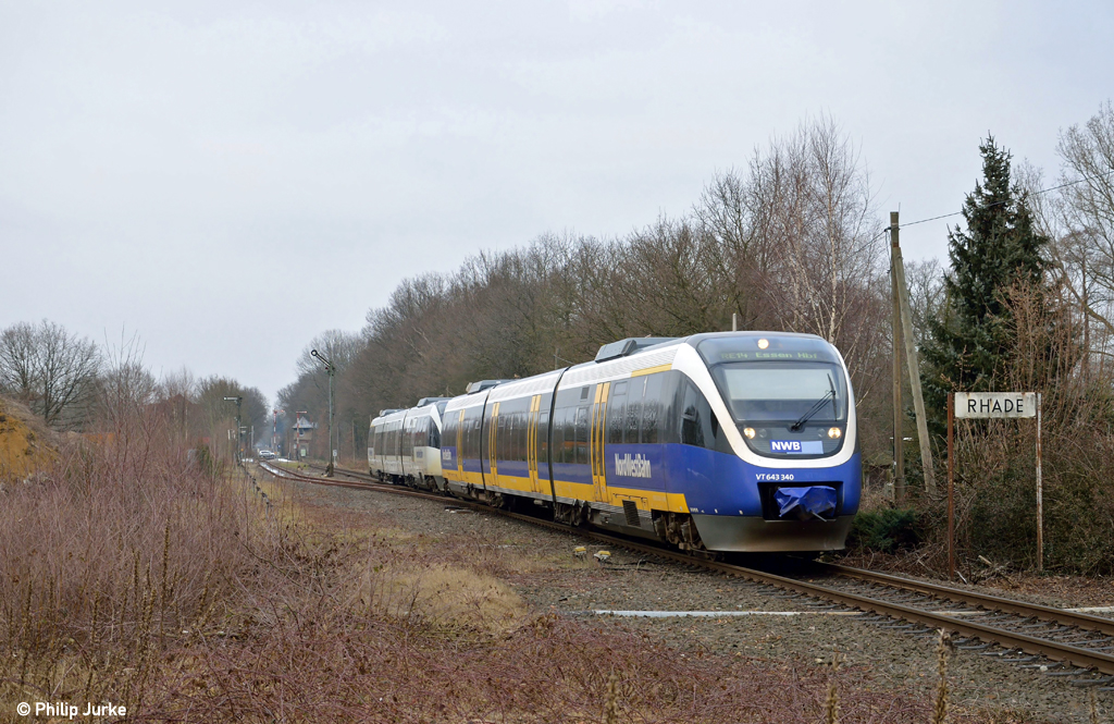 643 340-2 und 643 129-9 als NWB75361 von Borken nach Essen Hbf am 23.02.2013 in Rhade.