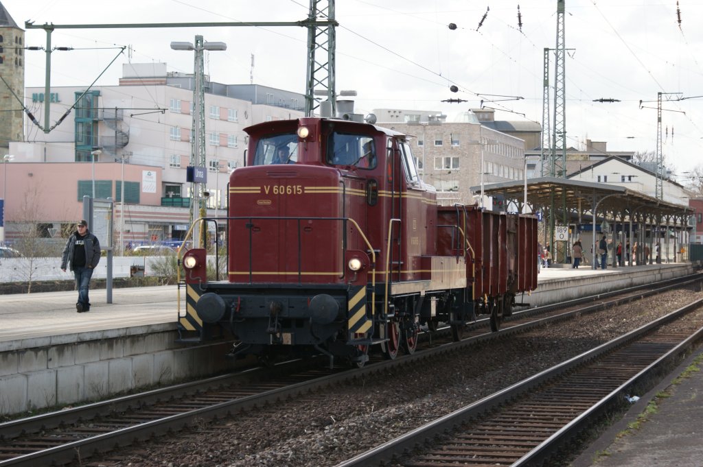 Am 31.M�rz durchf�hrt die Museumslok V60 615 mit einem Wagen Unna.