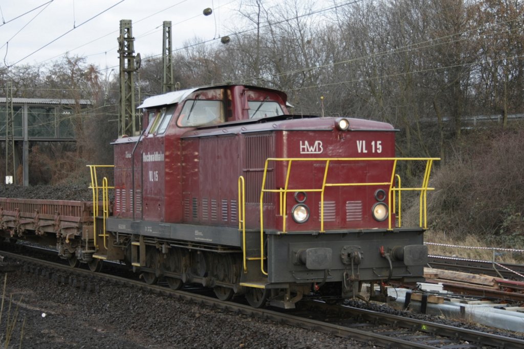 Auch diese sch�ne V60 ost der HWB rangierte in Mainz-Bischofsheim. Es ist die HWB VL15. 

Patrick E.