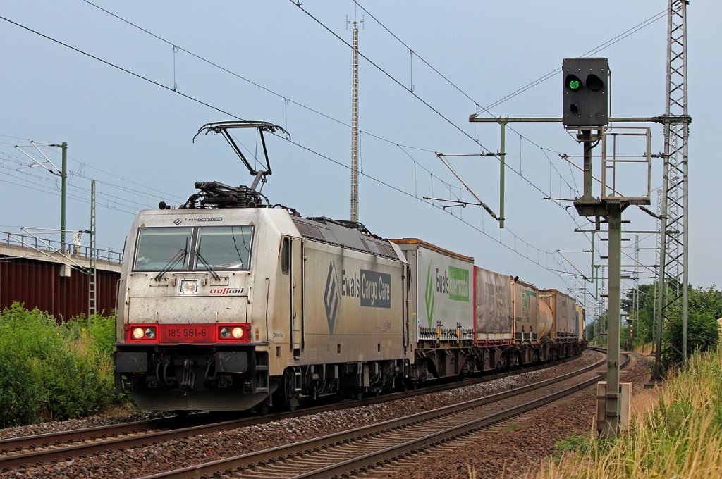 Crossrails 185 581-6 in Porz Wahn am 05.07.2012