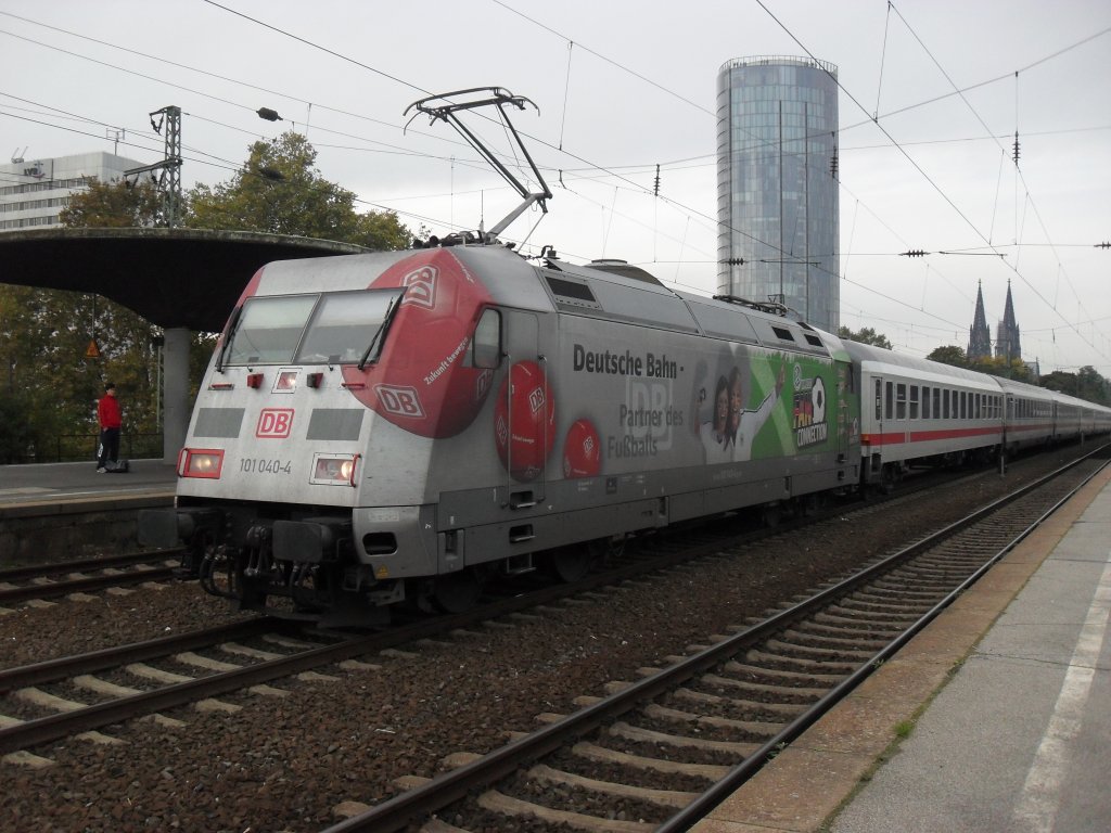 DB 101 040-4 Kinderschokolade in K�ln-Deutz am 23.10.