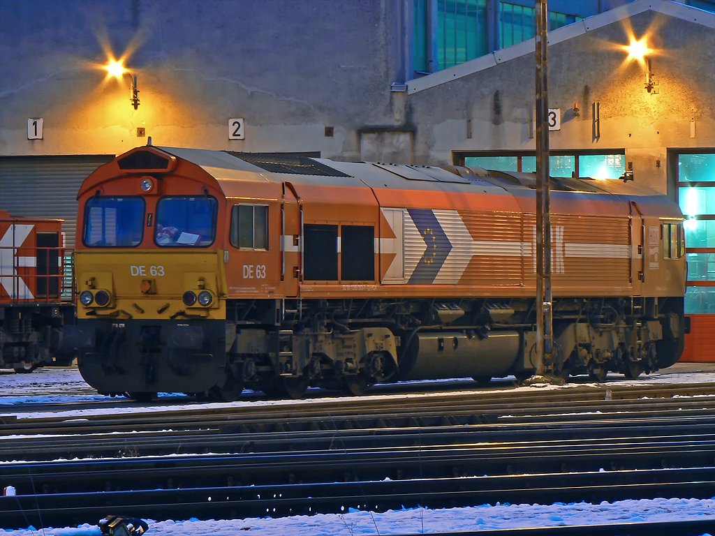 DE63 wartet auf neue Aufgaben, BW br�hl Vochem 27.01.2010