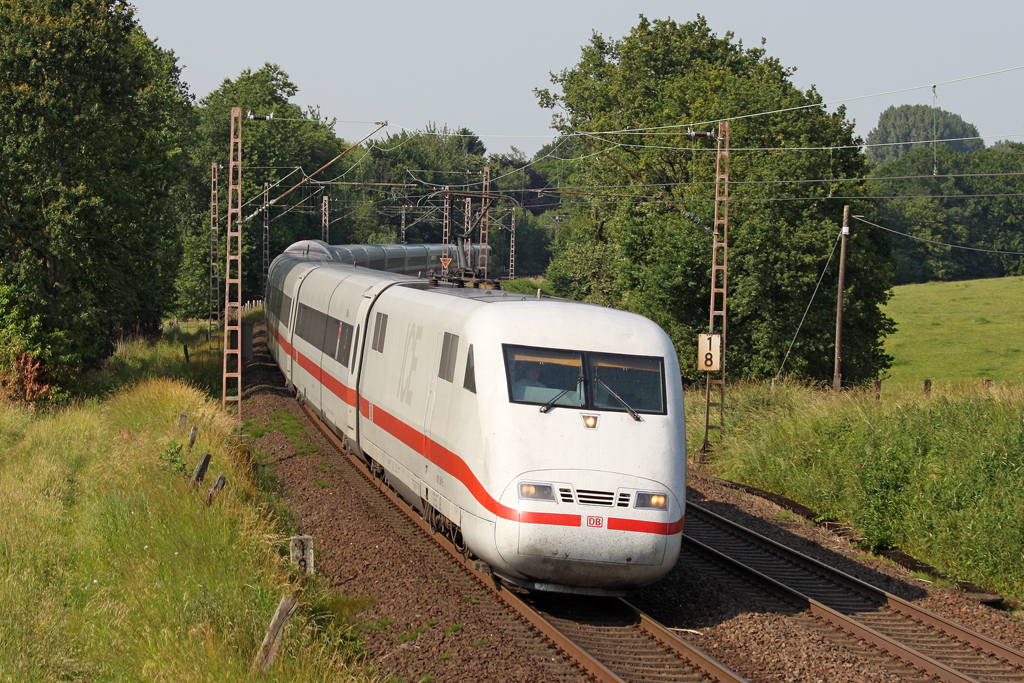 Der 401 561-6 in Gruiten am 23,06,10