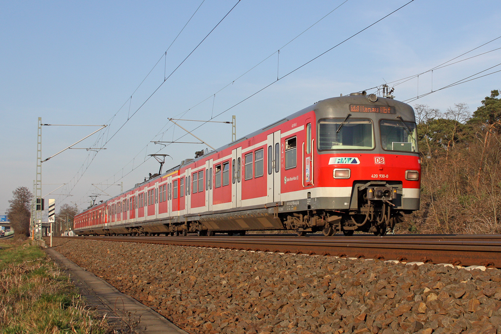 Der 420 930-0 als S9 bei Raunheim am 31,03,11