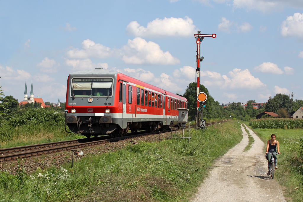 Der 928 572 in Alt�tting am 04,08,10