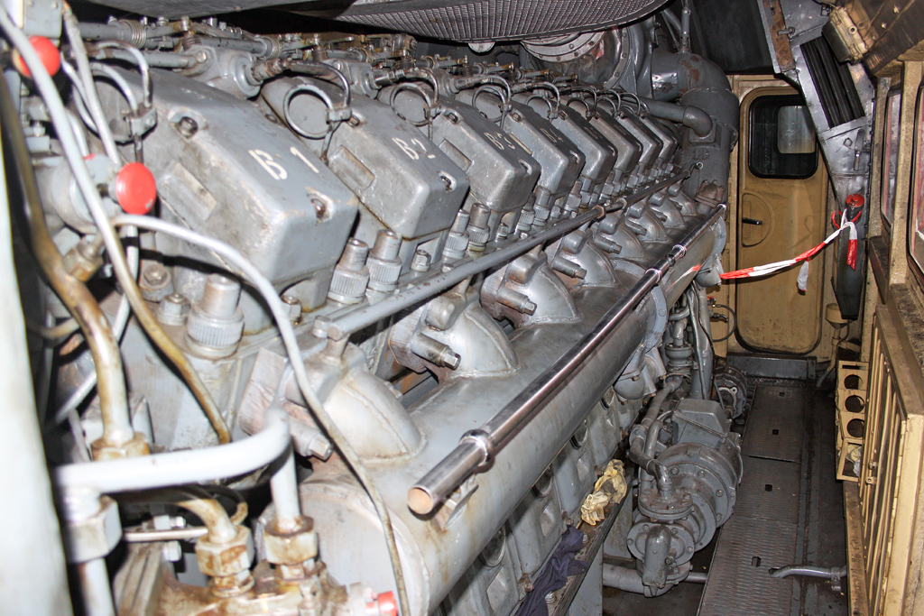 Der Diesel von der 130 101-9 im DB Museum Koblenz-L�tzel am 04,04,10