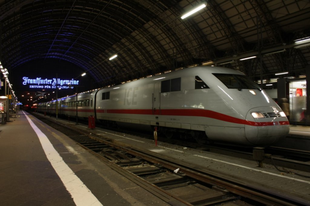 Der ICE hat gerade erst den Frankfurter Hbf erreicht. Keine Minute ist vergangen bis da habe ich den ICE schon abgelichtet.

Patrick E.