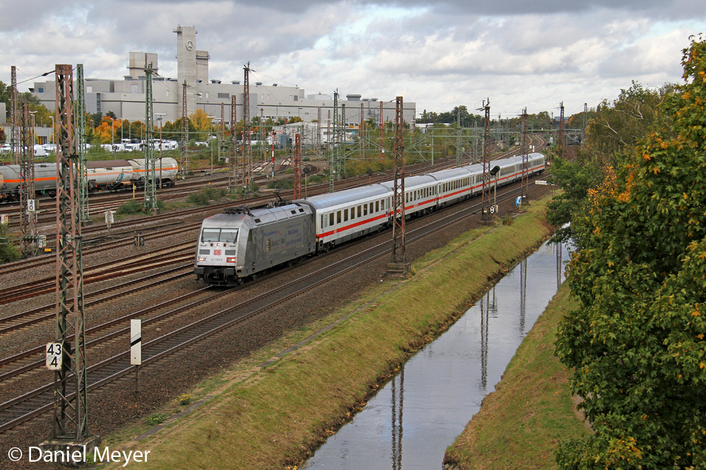 Die 101 028-9 in D�sseldorf-Derendorf am 14,10,12