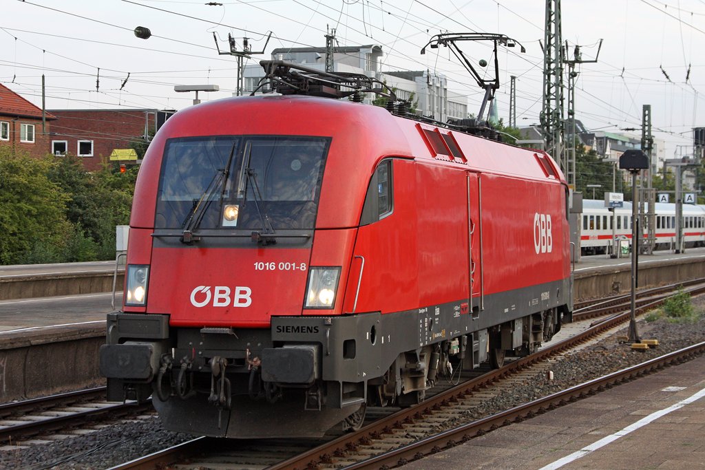 Die 1016 001-8 f�hrt Lz von Hamburg Altona nach Hamburg Langenfelde , am 27,08,09