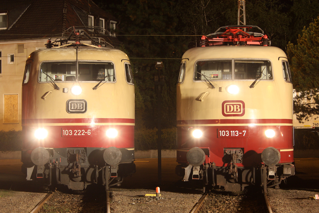 Die 103 222-6 und 103 113-7 beim BW Fest Osnabr�ck am 18,09,10