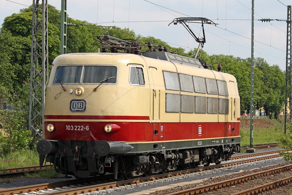 Die 103 222-6 in Opladen am 29,05,10