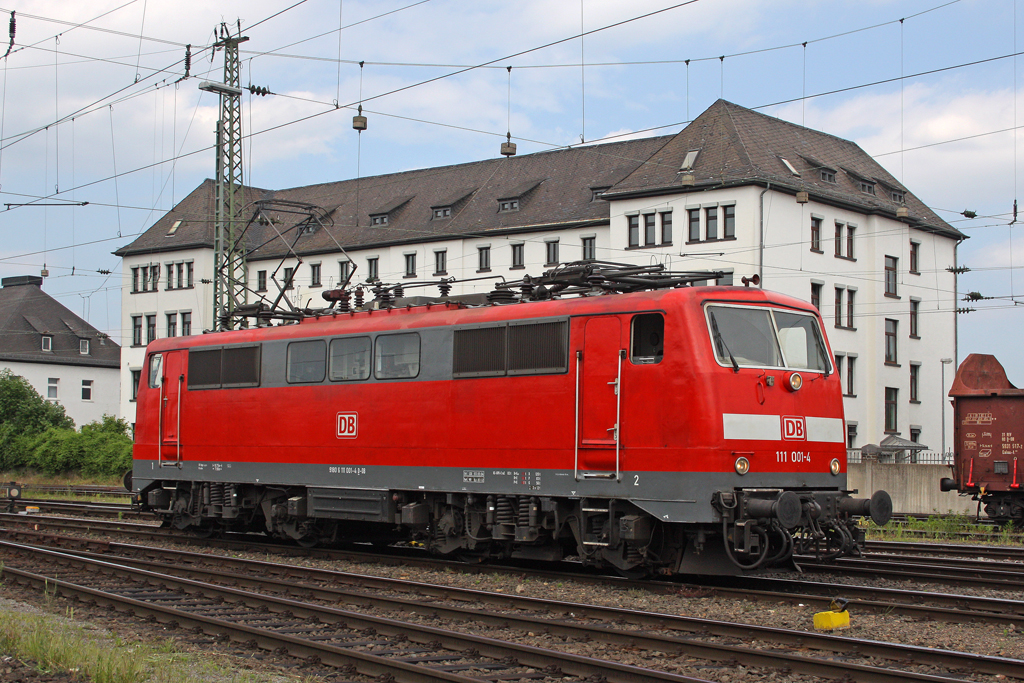 Die 111 001-4 bei der Lokparade vom DB Museum Koblenz L�tzel am 02,06,12