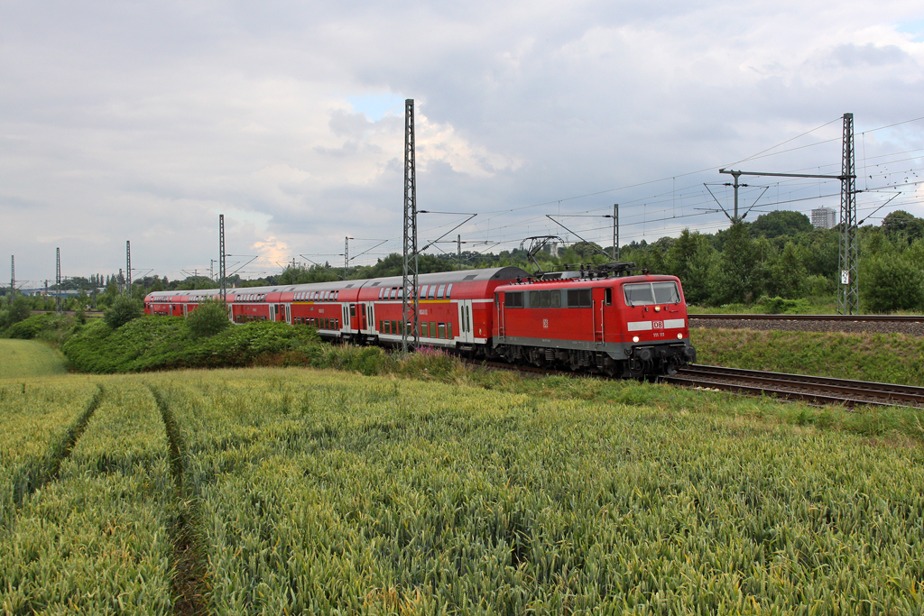 Die 111 111-1 in Wuppertal Vohwinkel am 09,07,12