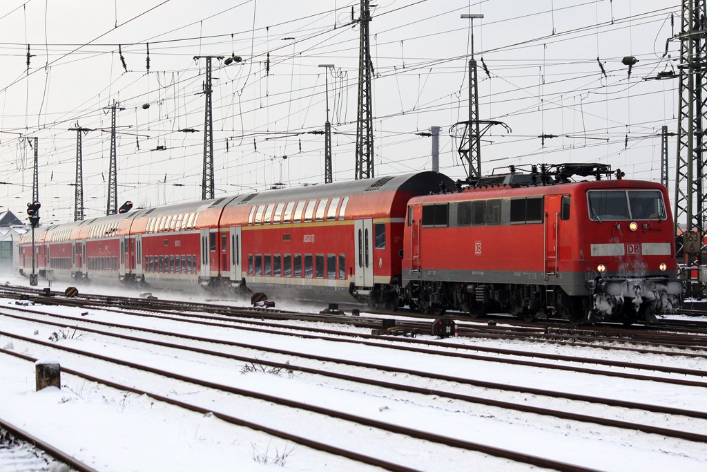 Die 111 147-6 in Dortmund am 04,01,10