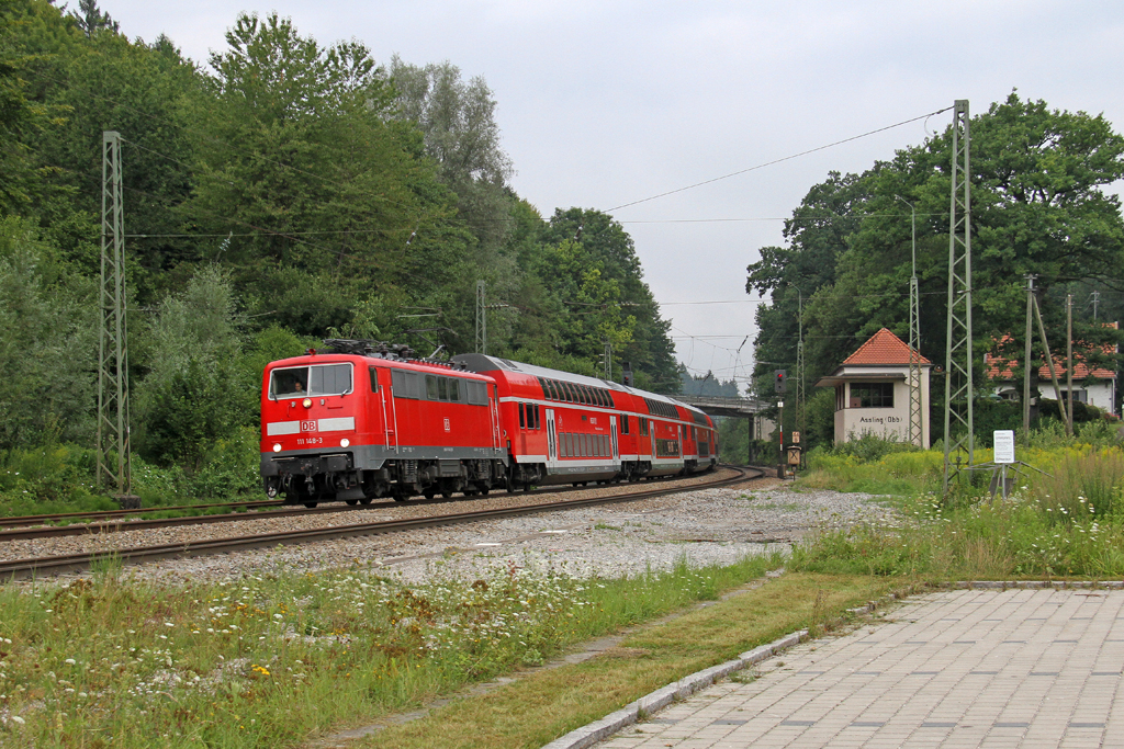 Die 111 148-3 in A�ling (Oberbay) am 04,08,12