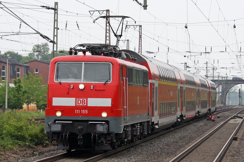 Die 111 155 in Wuppertal Vohwinkel am 31,05,10