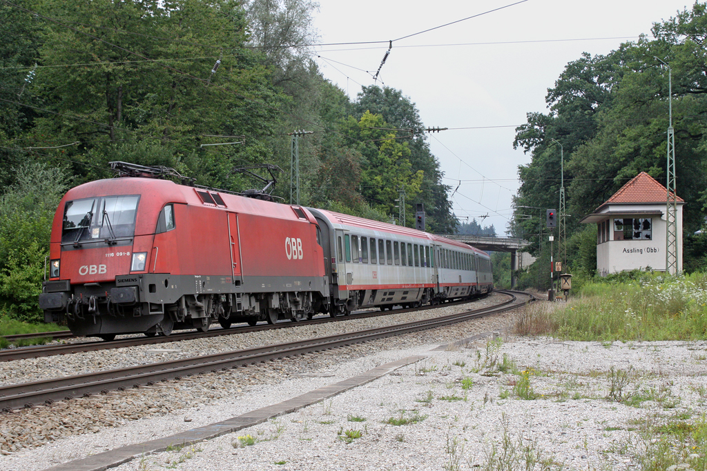 Die 1116 091-8 in A�ling (Oberbay) am 30,07,11 