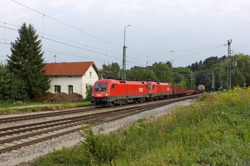 Die 1116 140-3 und 1116 169-2 in A�ling (Oberbay) am 30,07,11 