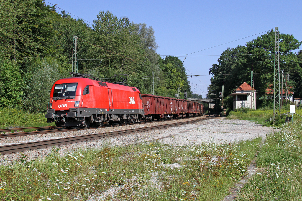 Die 1116 175-9 in A�ling (Oberbay) am 02,08,12