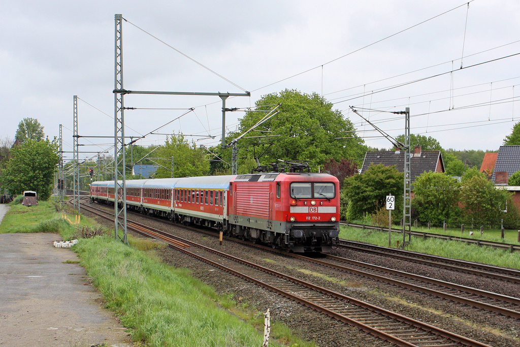 Die 112 172-2 in Brokstedt am 15,05,12