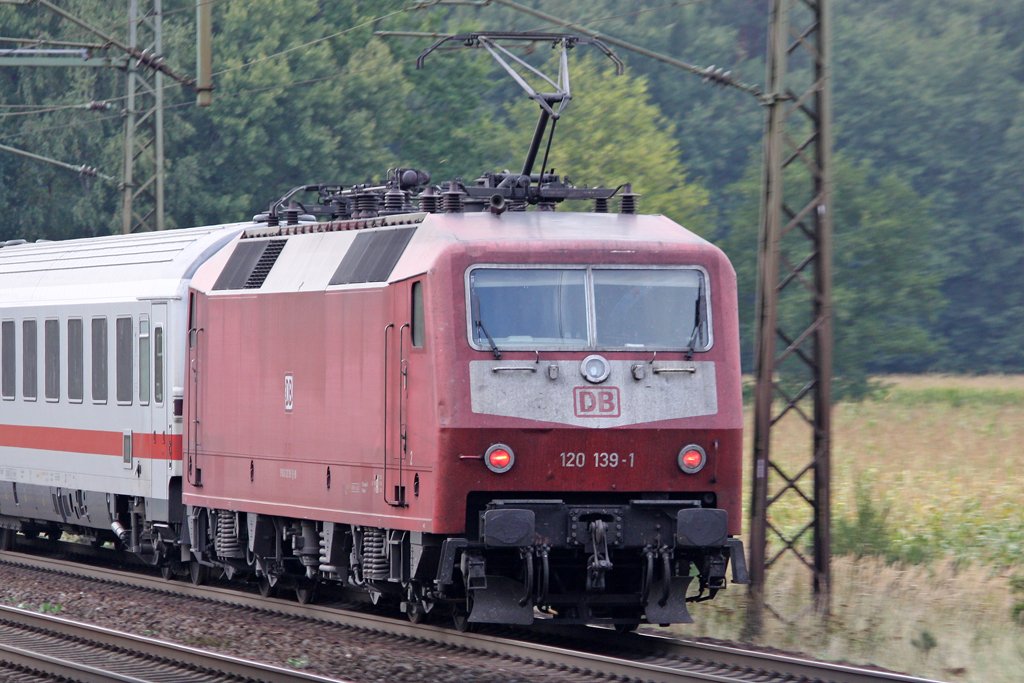 Die 120 139-1 in Radbruch am 09,09,09