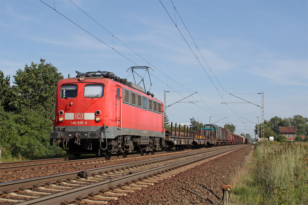 Die 140 535-6 in V�hrum am 20,08,11