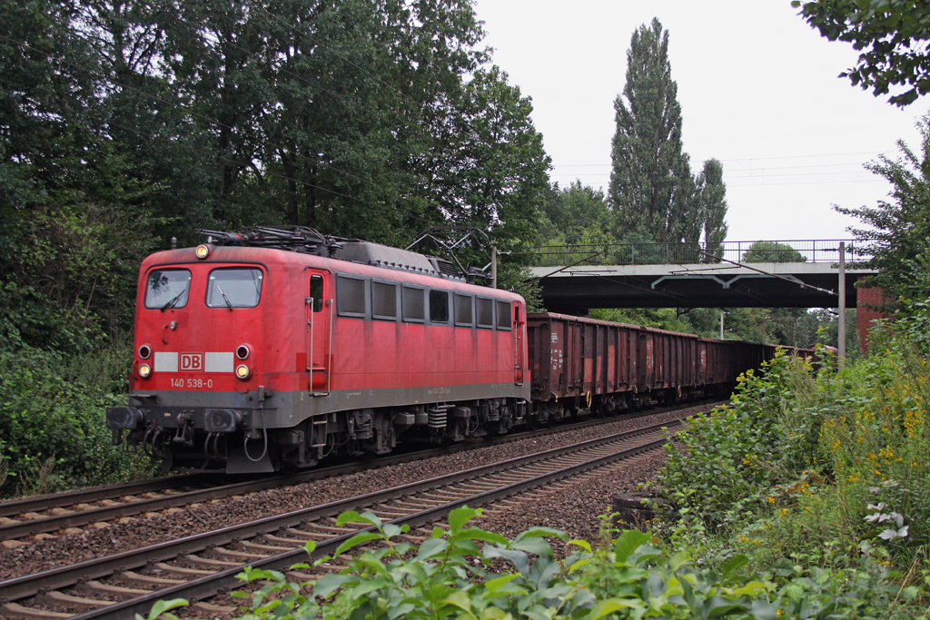 Die 140 538-0 in Hannover Limmer am 16,08,11